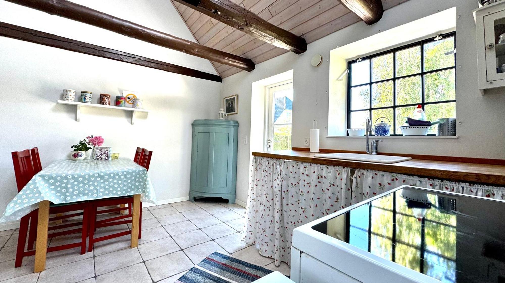 Dyrlev Bed & Breakfast Praesto Exterior photo